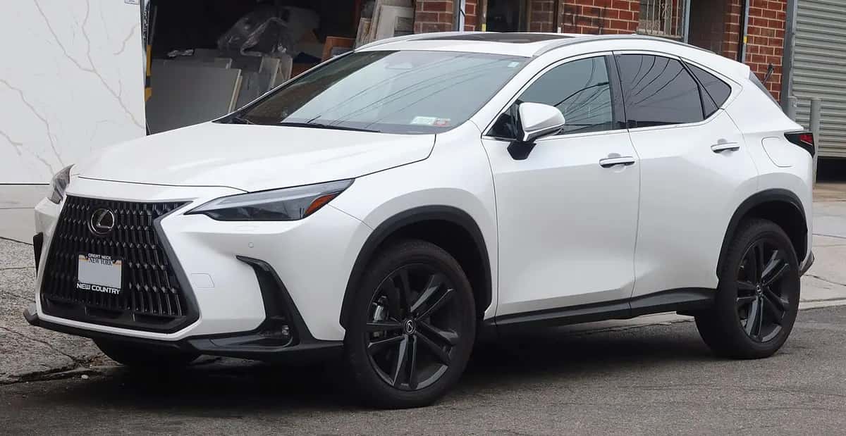 Lexus NX — zdjęcie modelu