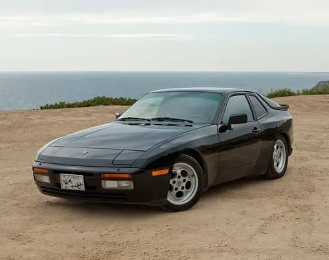 Porsche 944